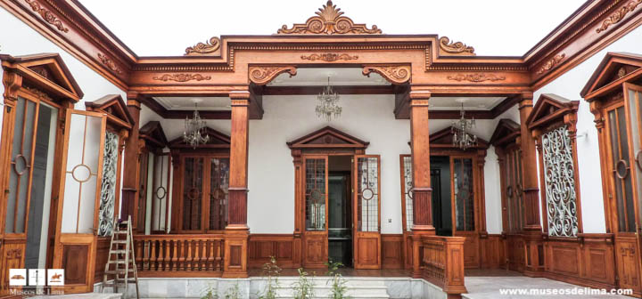 fachada, casa del piano, Museo Minerales Andrés del Castillo