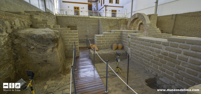 Museo Bodega y Quadra, se ubica en la casa que perteneció al navegante limeño Juan Francisco de la Bodega y Quadra. En la imagen las viviendas encontradas luego de las excavaciones arqueológicas