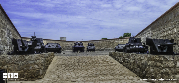 Real Felipe, Museo del ejercito Peru, tanques